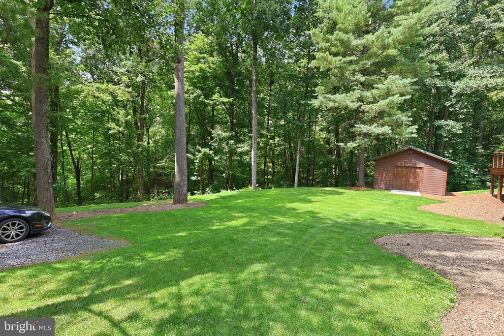 2250 JEWELL HOLLOW ROAD