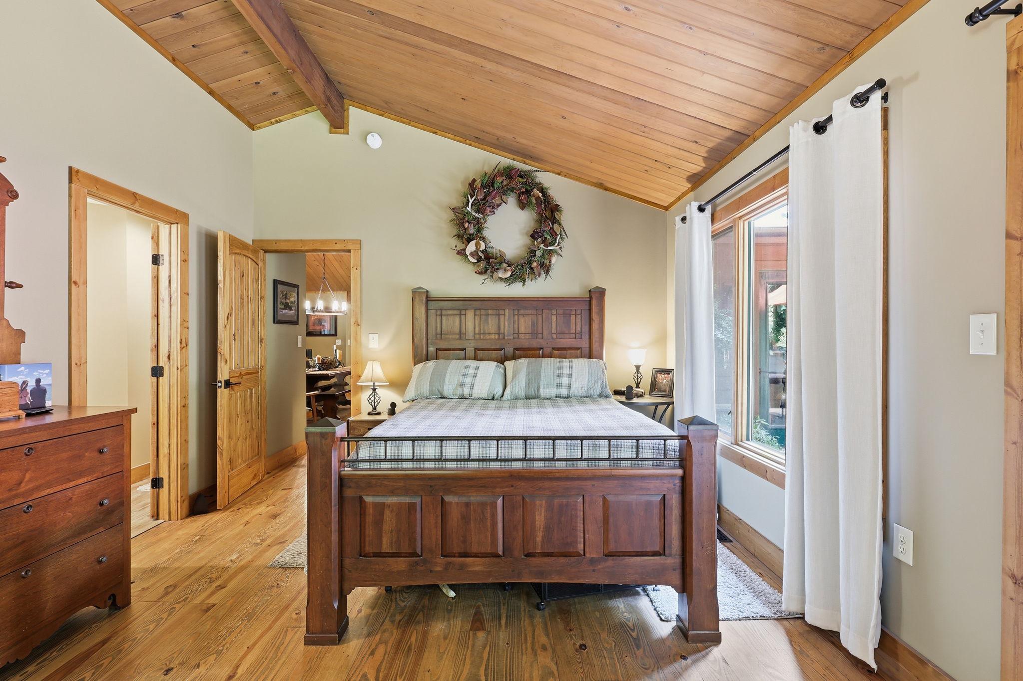 2250 JEWELL HOLLOW ROAD