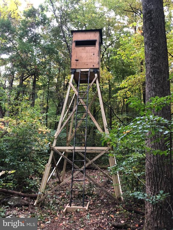 2250 JEWELL HOLLOW ROAD