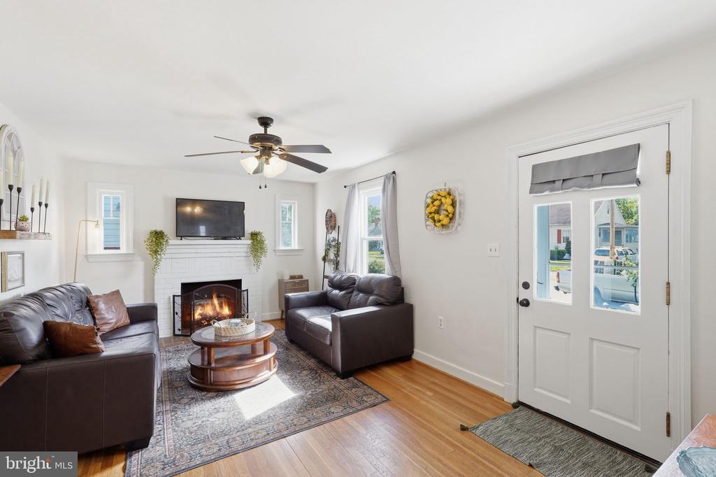 528 BATTLE AVENUE
