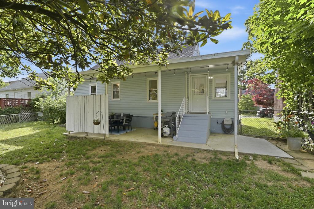 528 BATTLE AVENUE