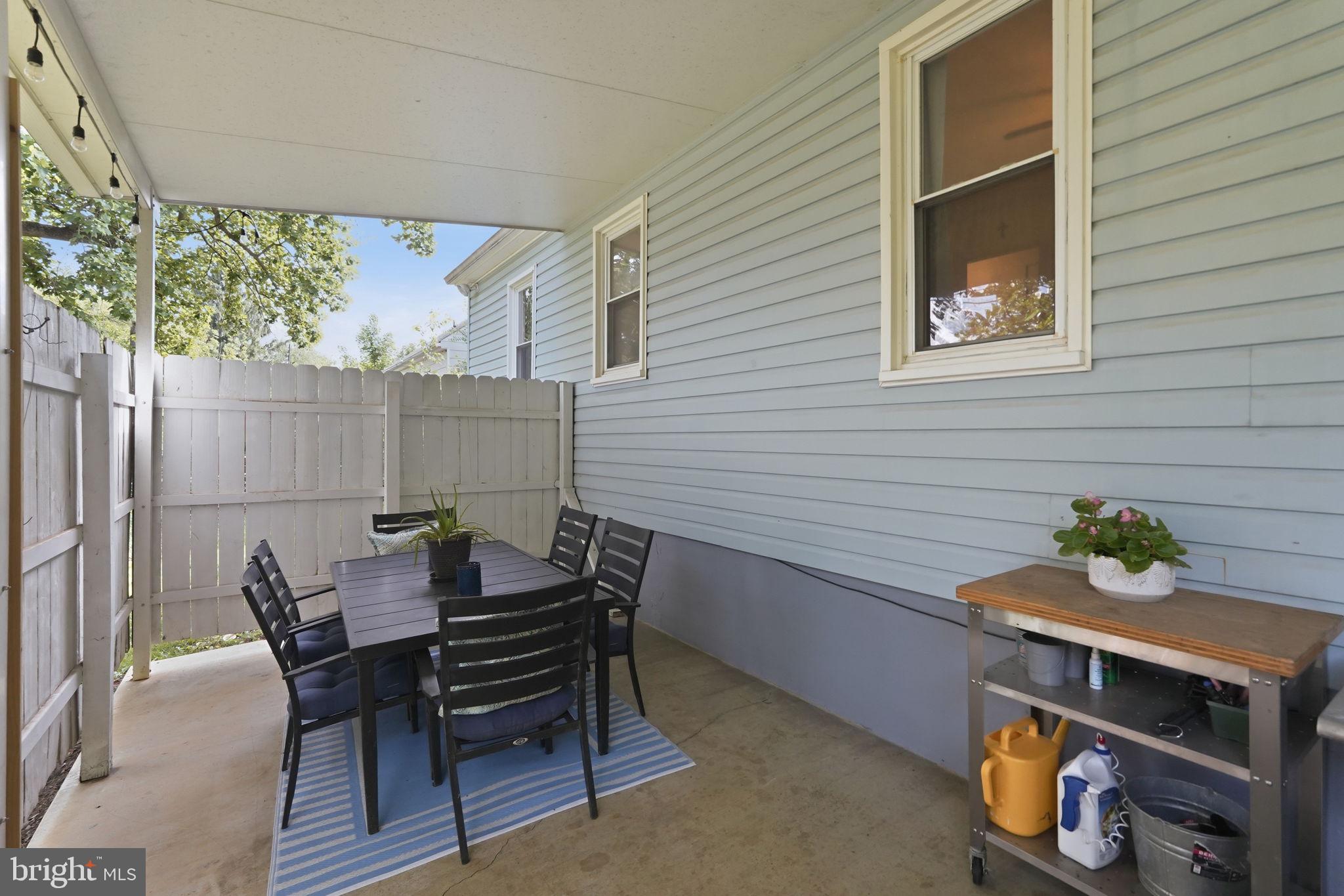 528 BATTLE AVENUE