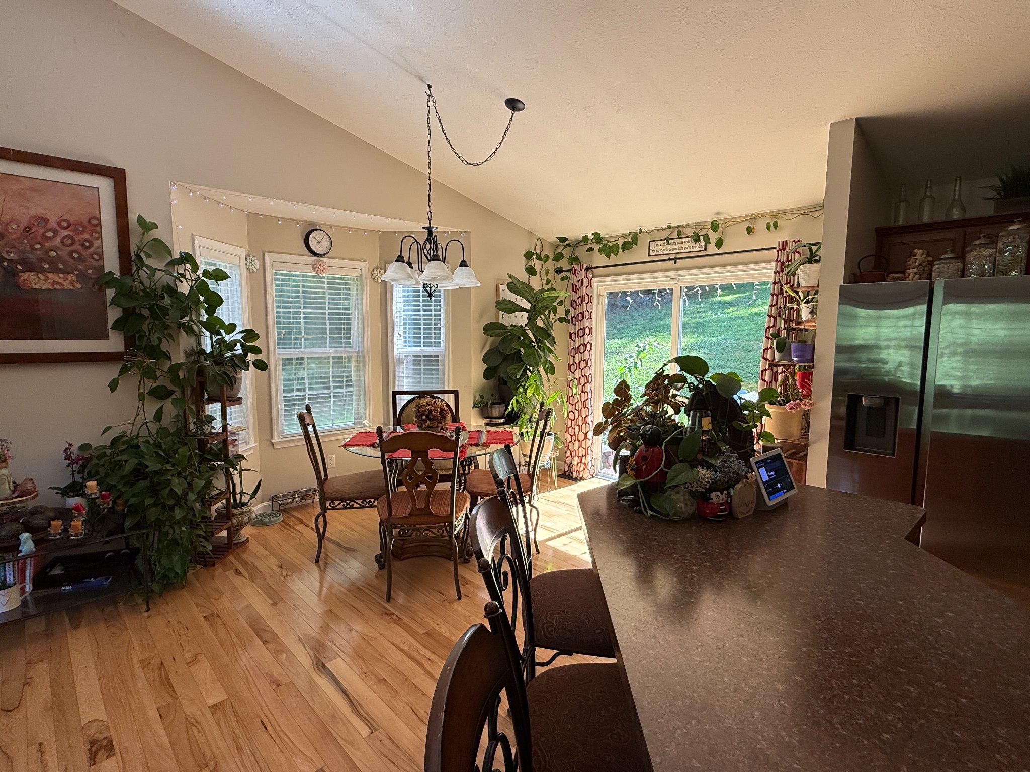 518 REID DRIVE