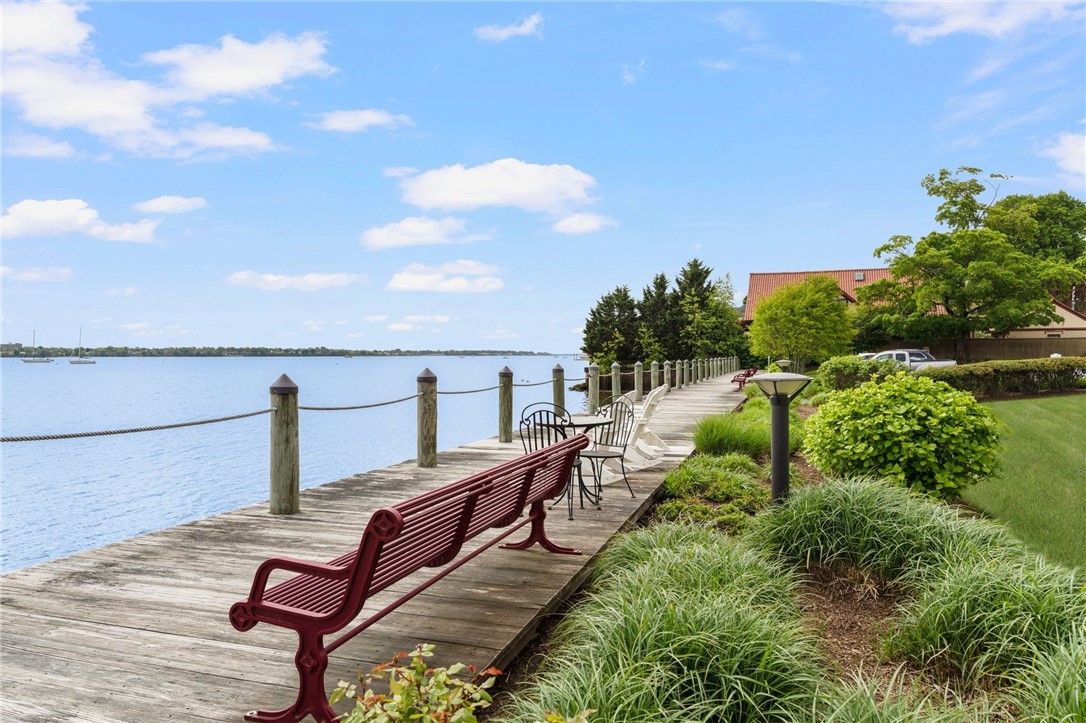 1180 Narragansett Boulevard F5