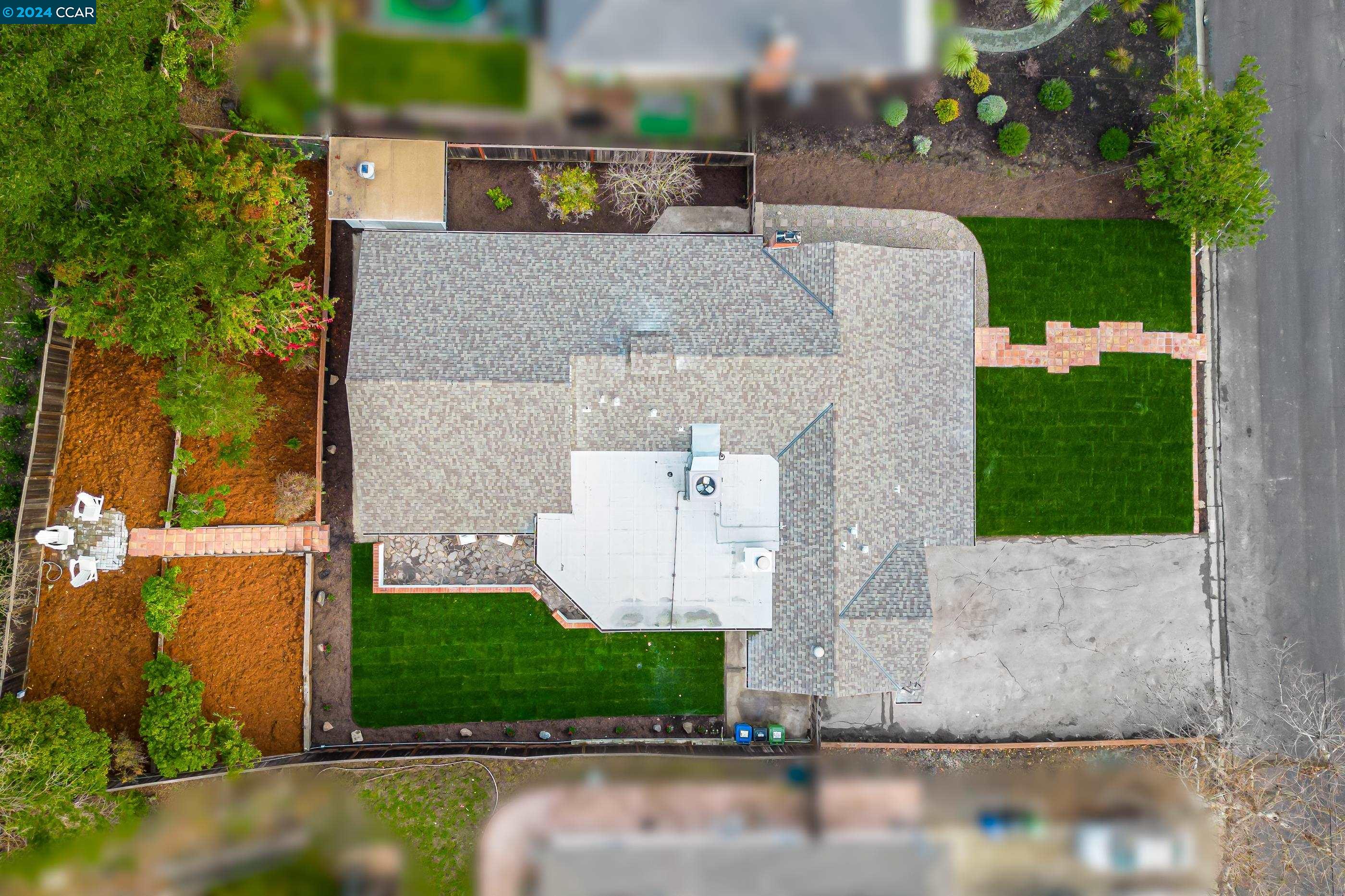 3334 N Lucille Ln
