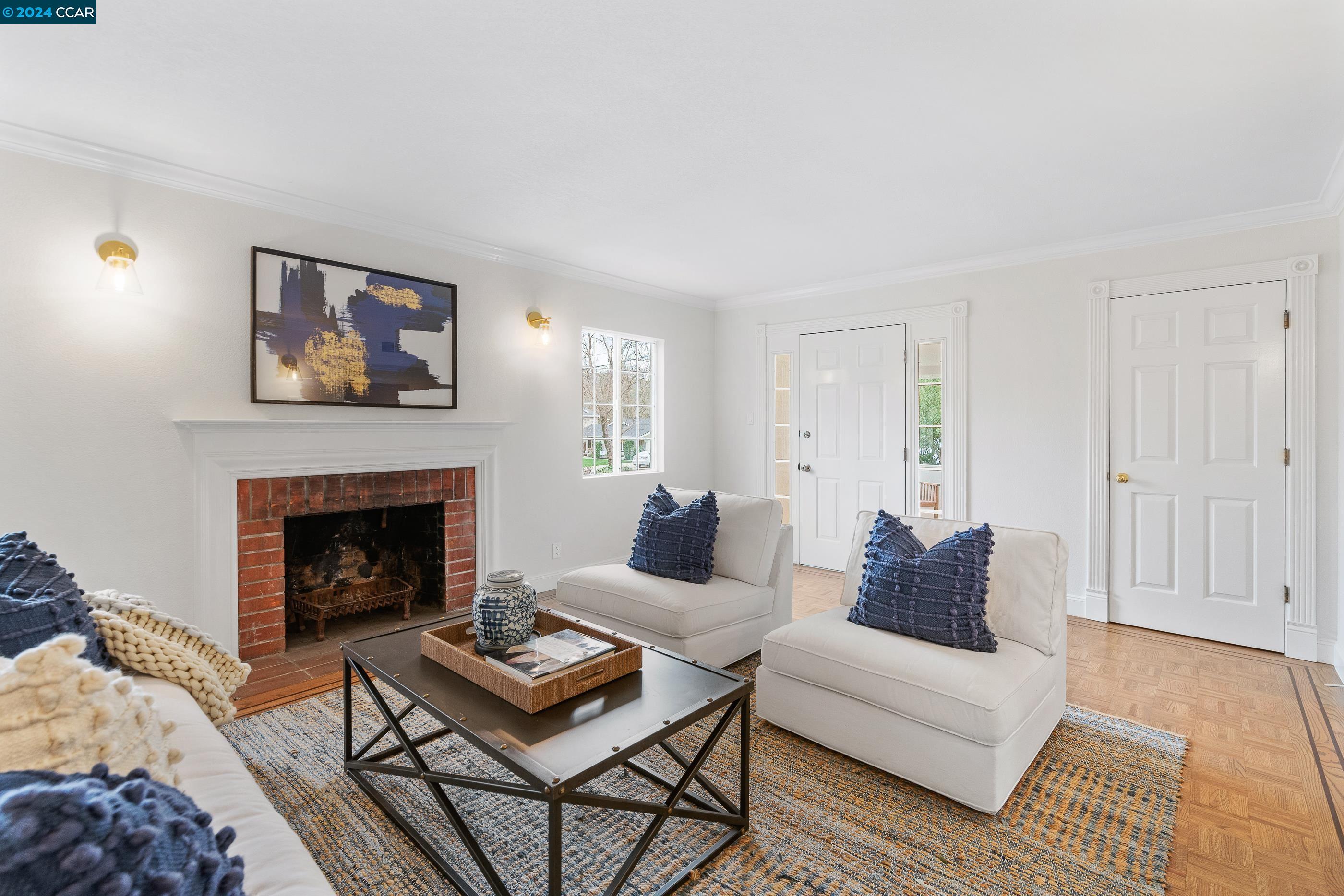 3334 N Lucille Ln