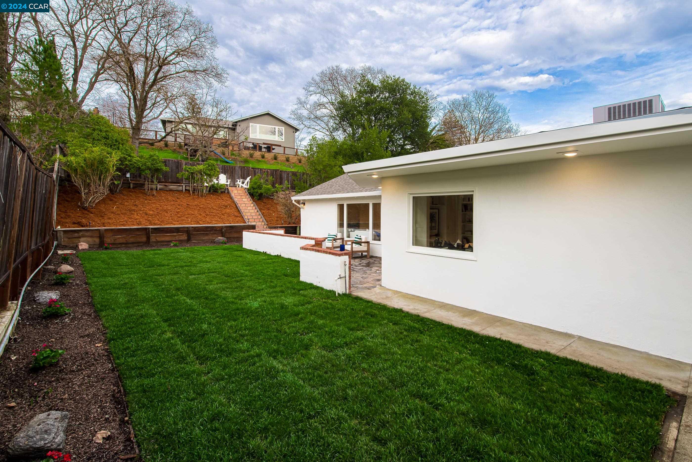 3334 N Lucille Ln