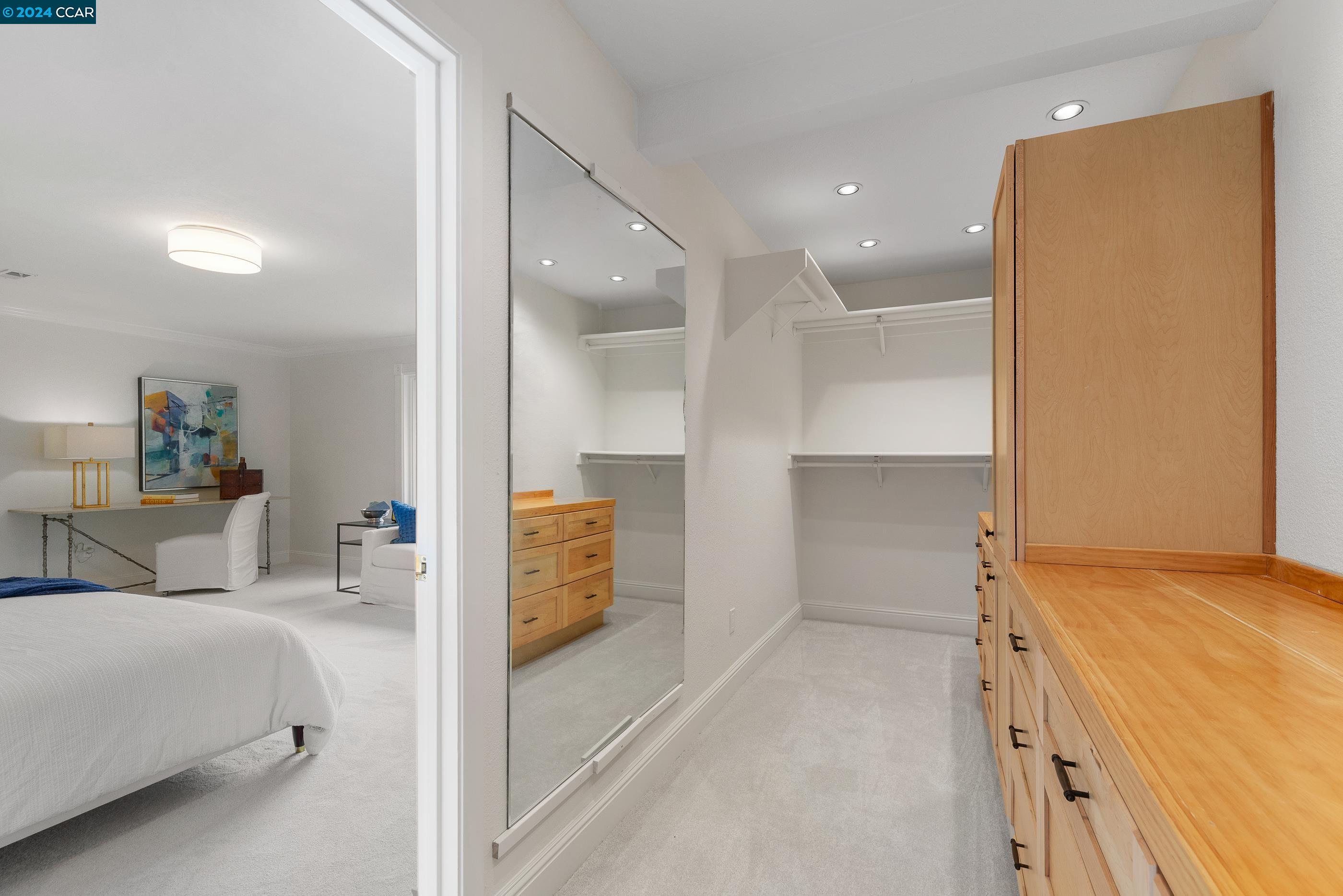 3334 N Lucille Ln