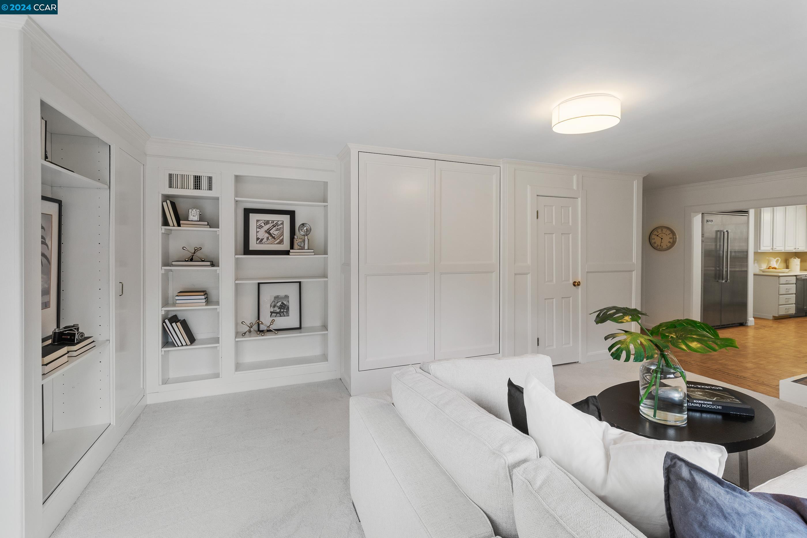 3334 N Lucille Ln