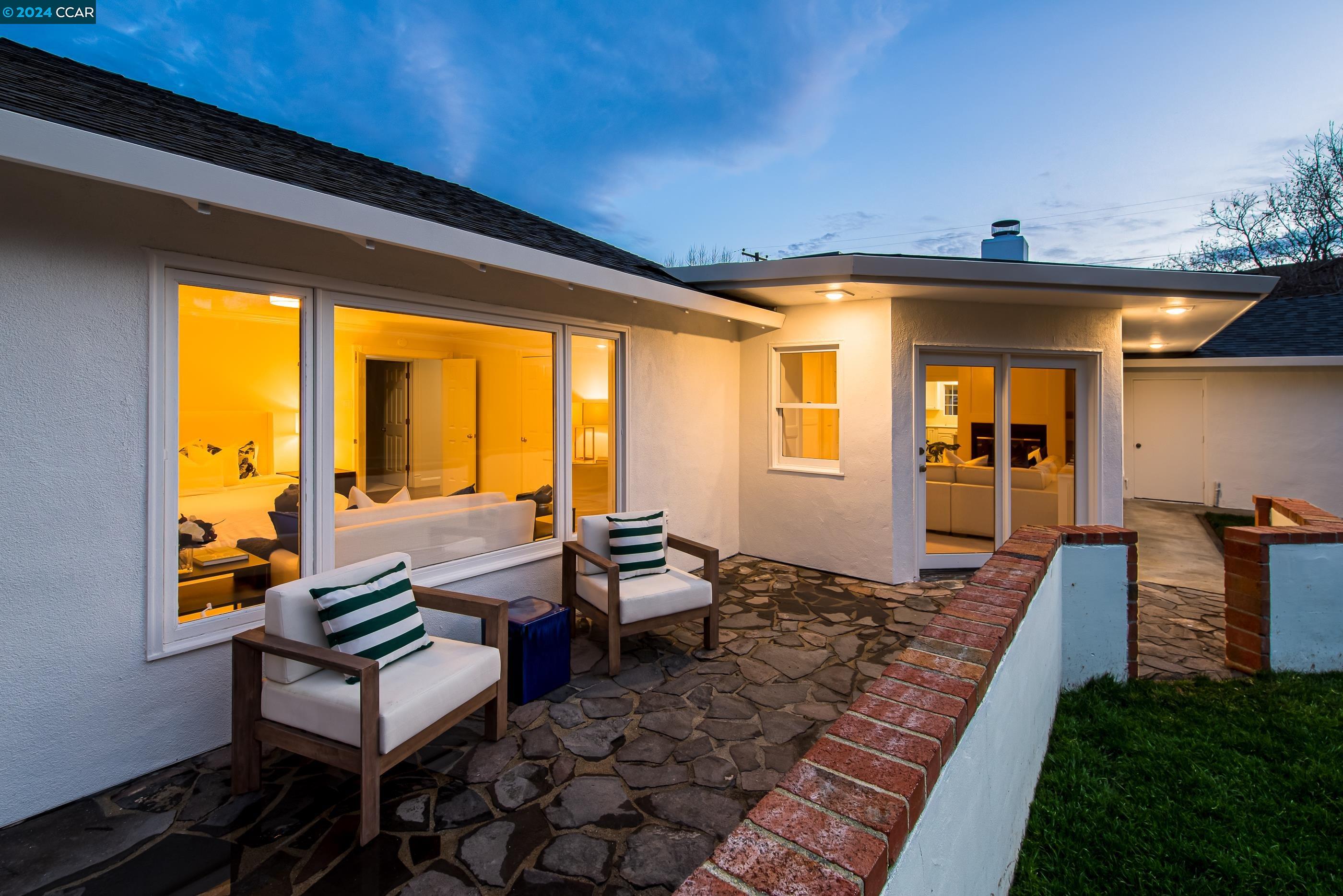 3334 N Lucille Ln