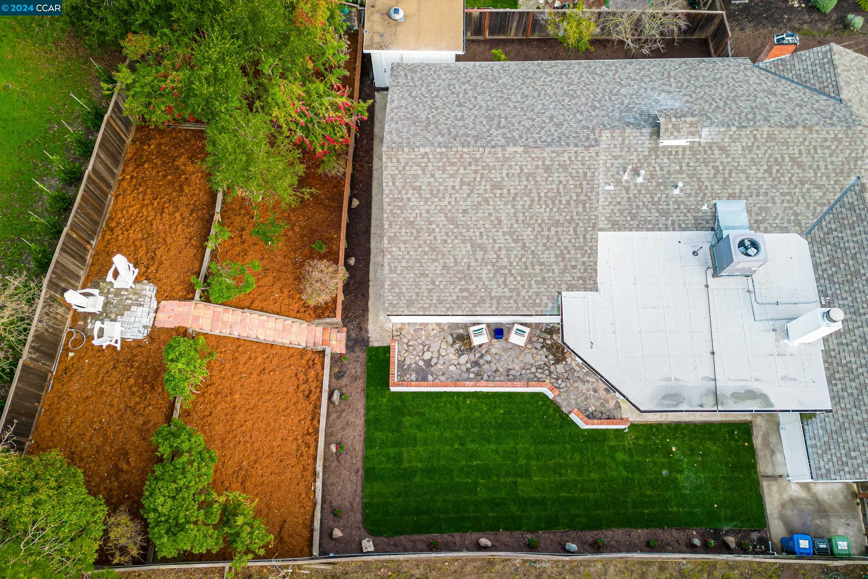 3334 N Lucille Ln