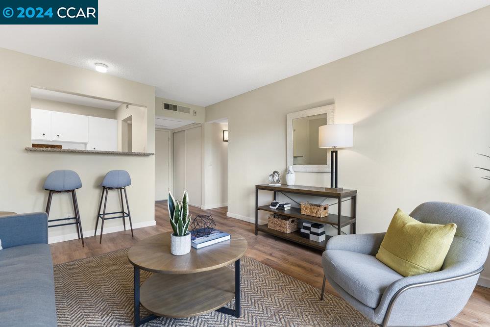 460 N Civic # 504