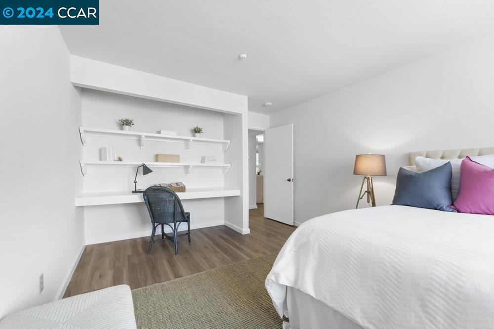 3183 Wayside Plaza # 202