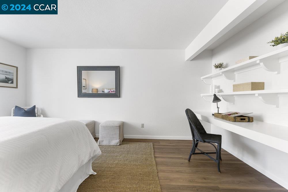 3183 Wayside Plaza # 202