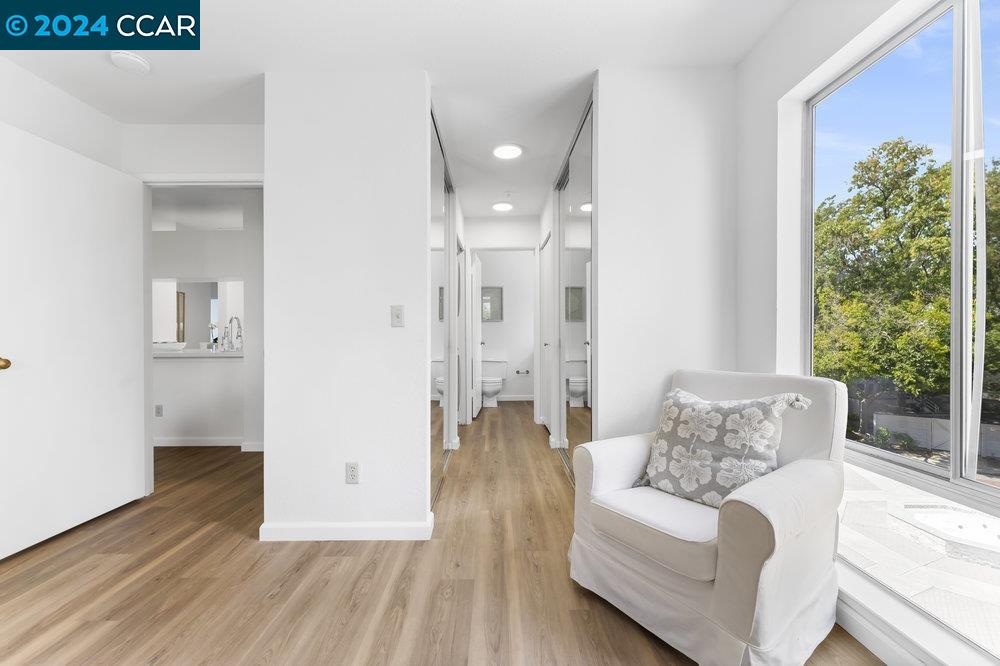 3183 Wayside Plaza # 202