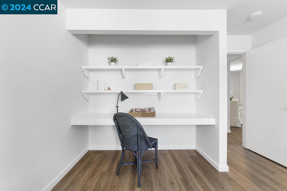 3183 Wayside Plaza # 202