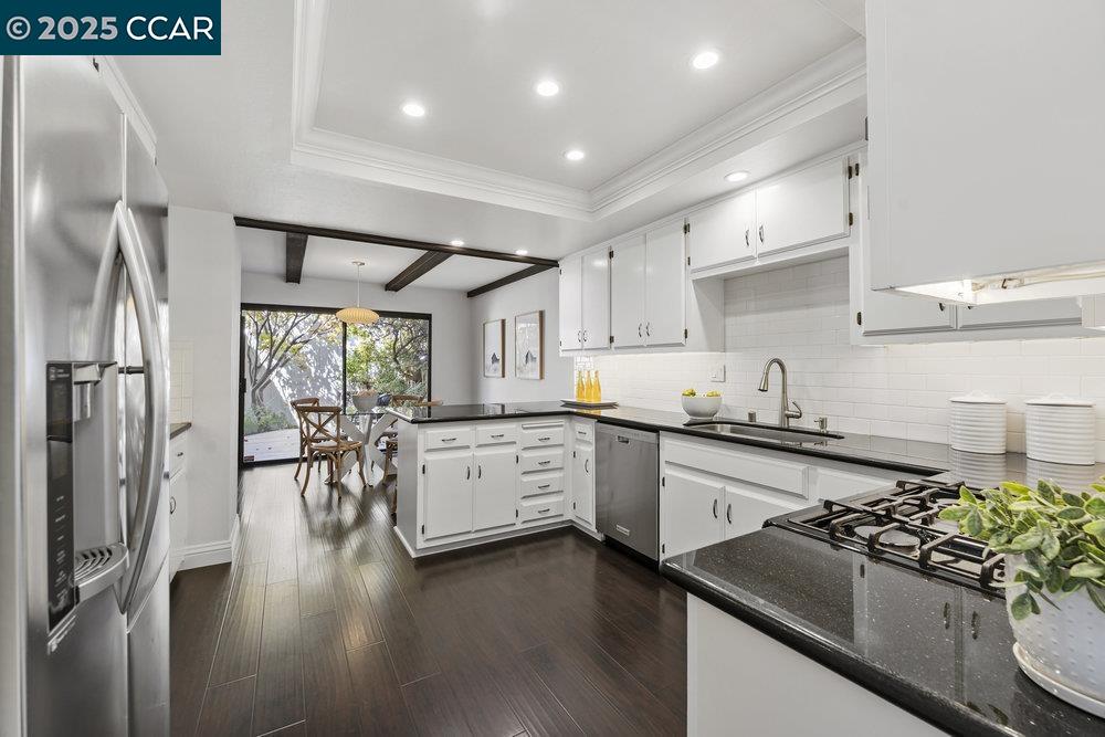 955 Camino Verde Cir