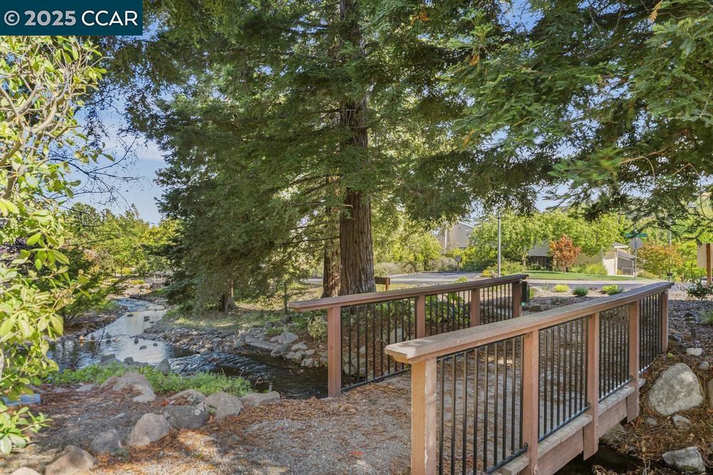 955 Camino Verde Cir
