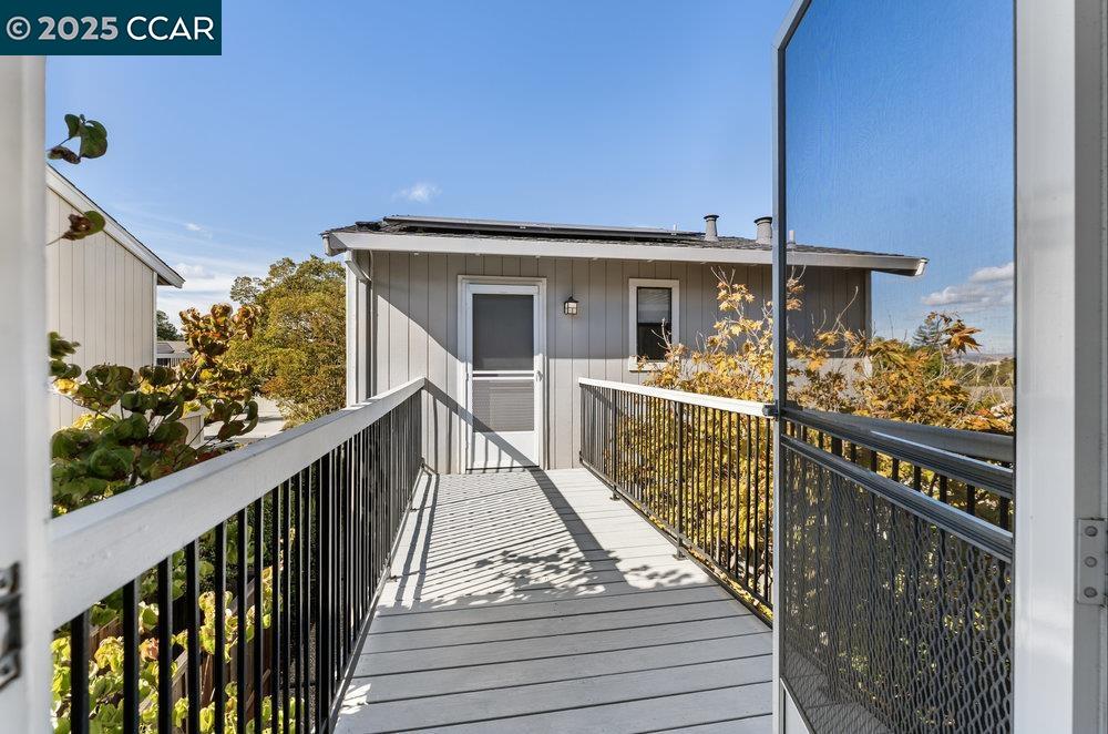 955 Camino Verde Cir