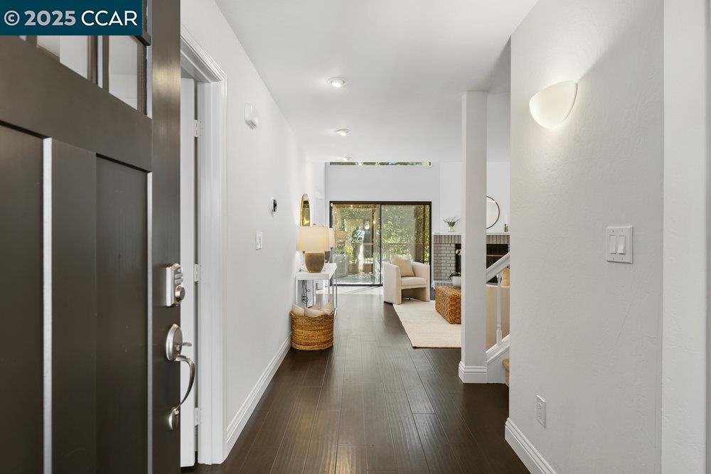955 Camino Verde Cir