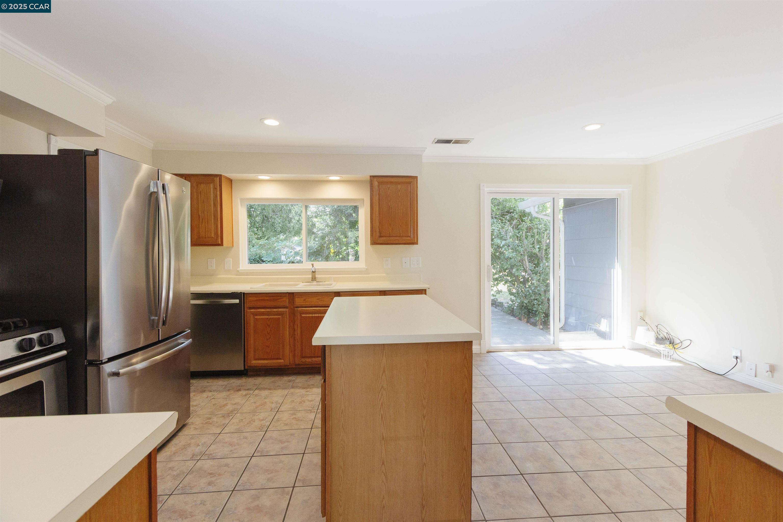 409 Soule Ave