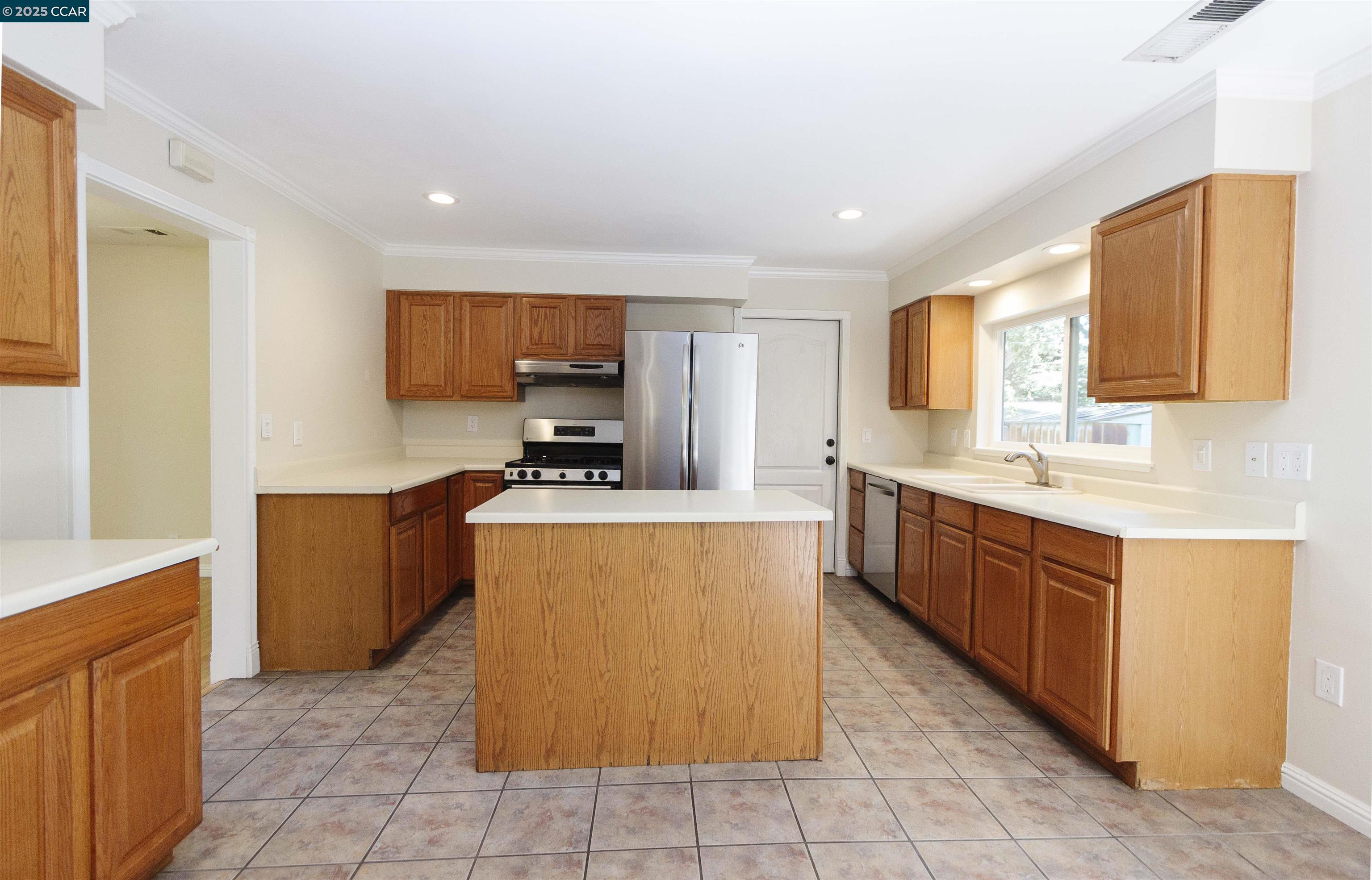 409 Soule Ave