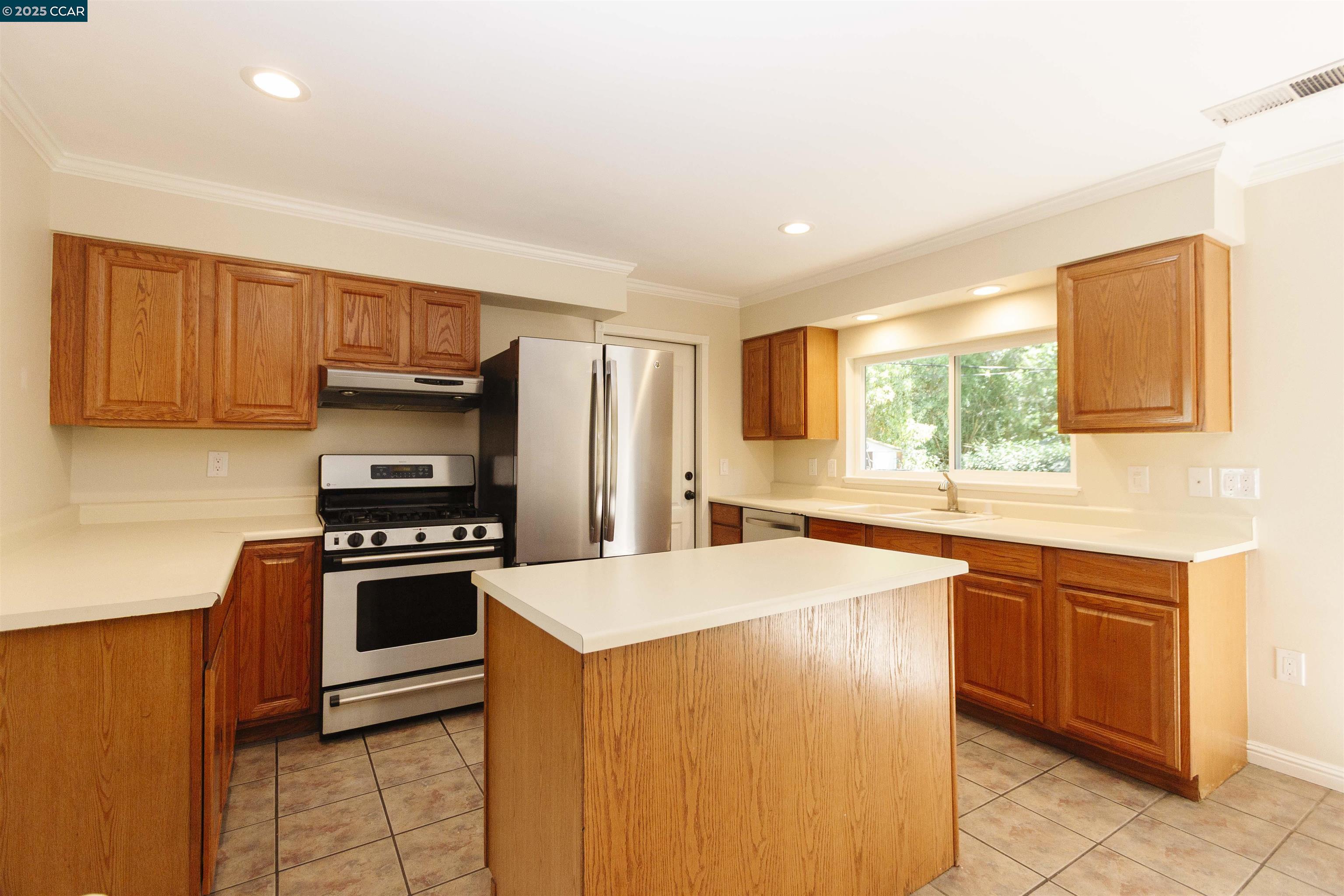 409 Soule Ave