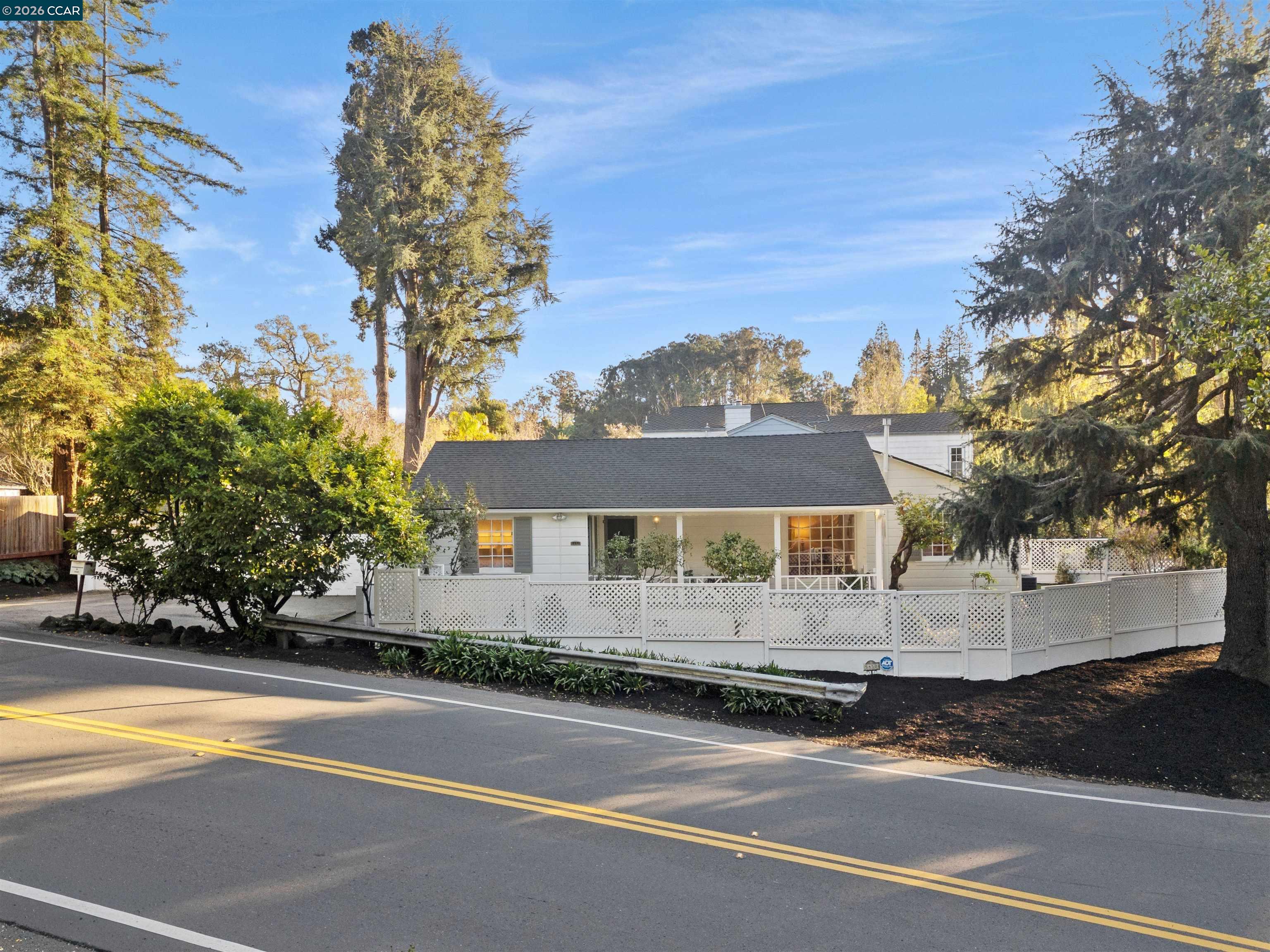 5450 Ascot Drive