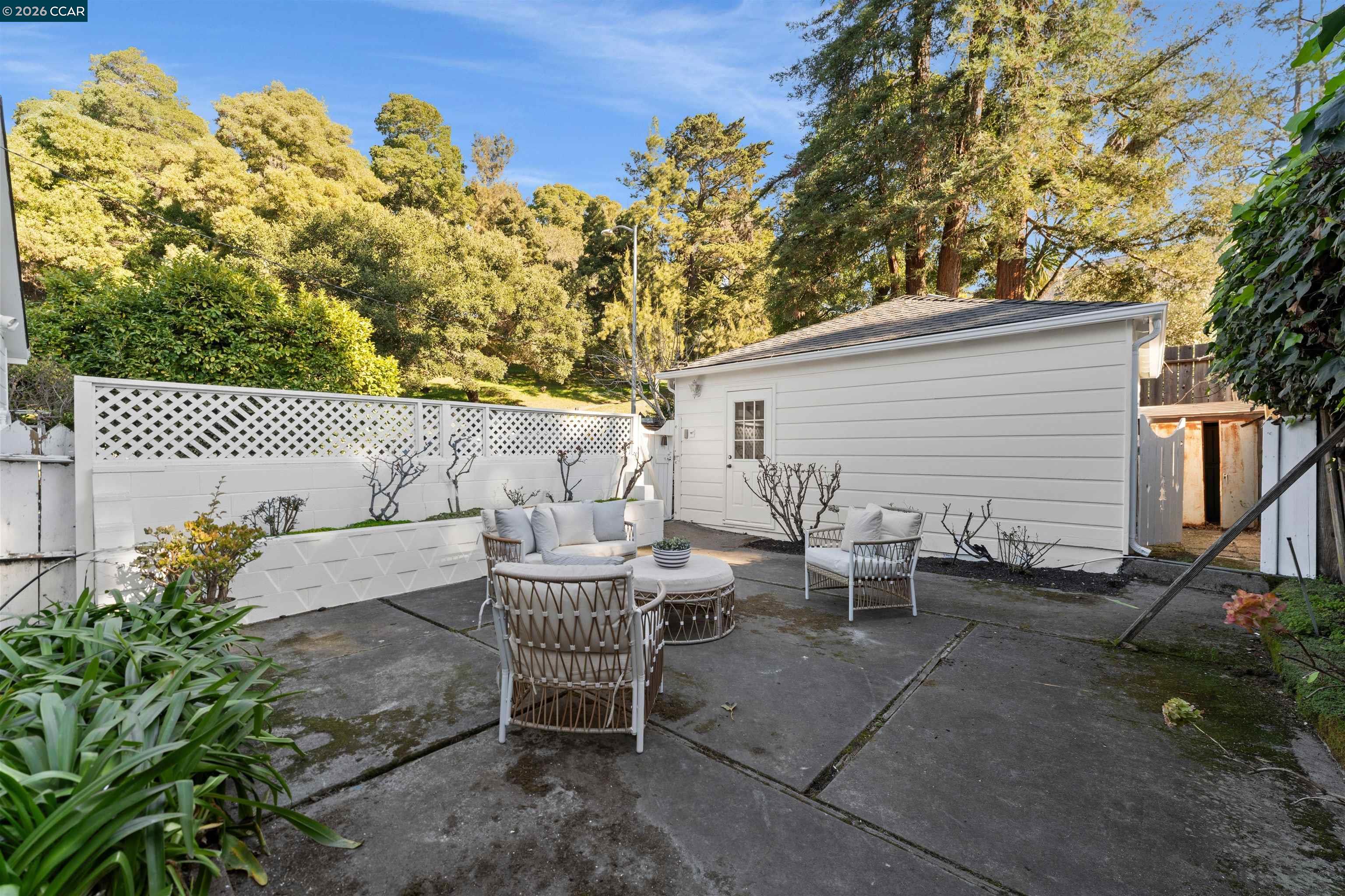 5450 Ascot Drive