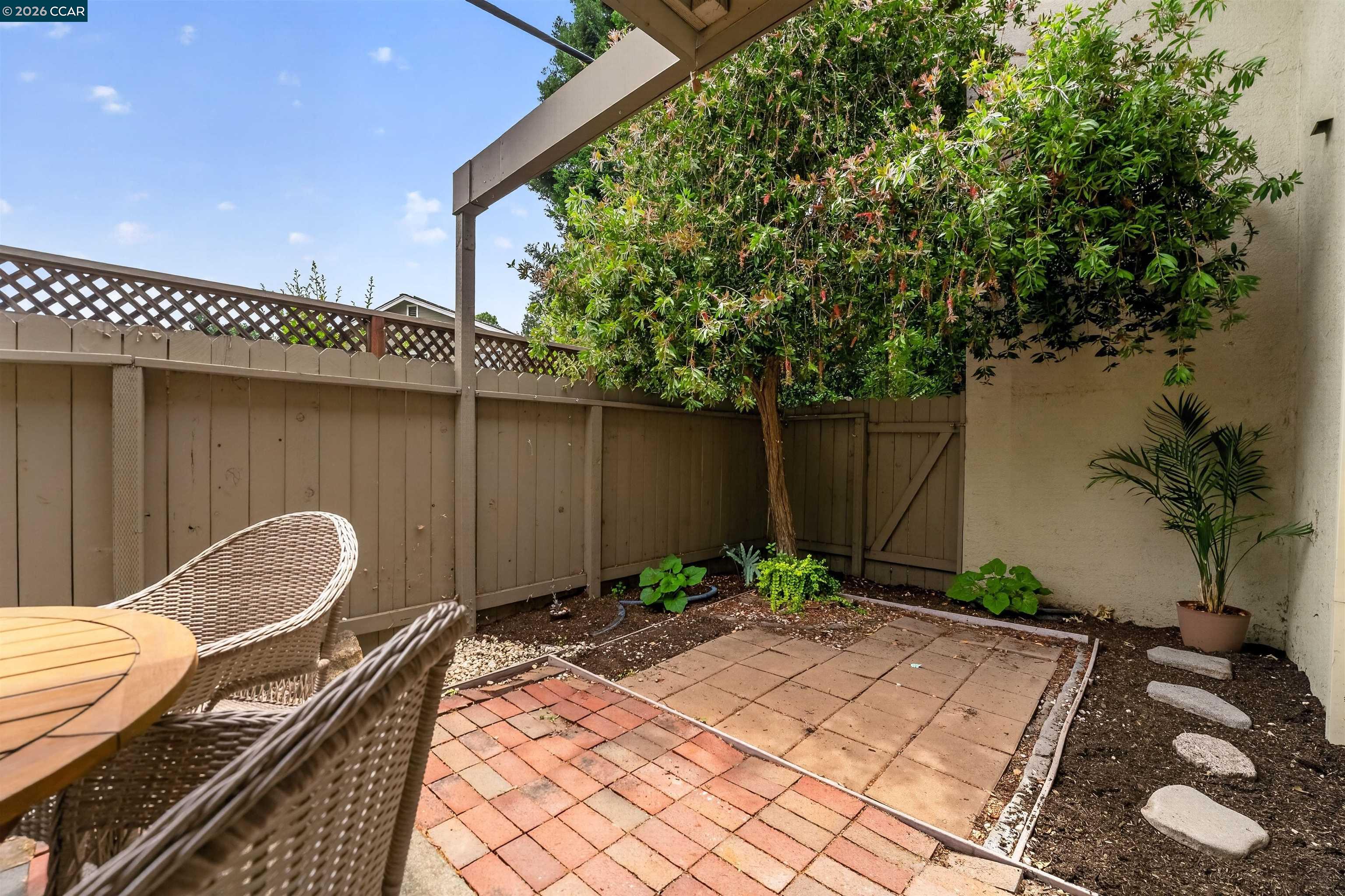 1241 Homestead # 211