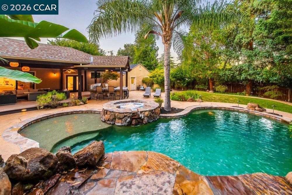 1676 Foothill Park Circle