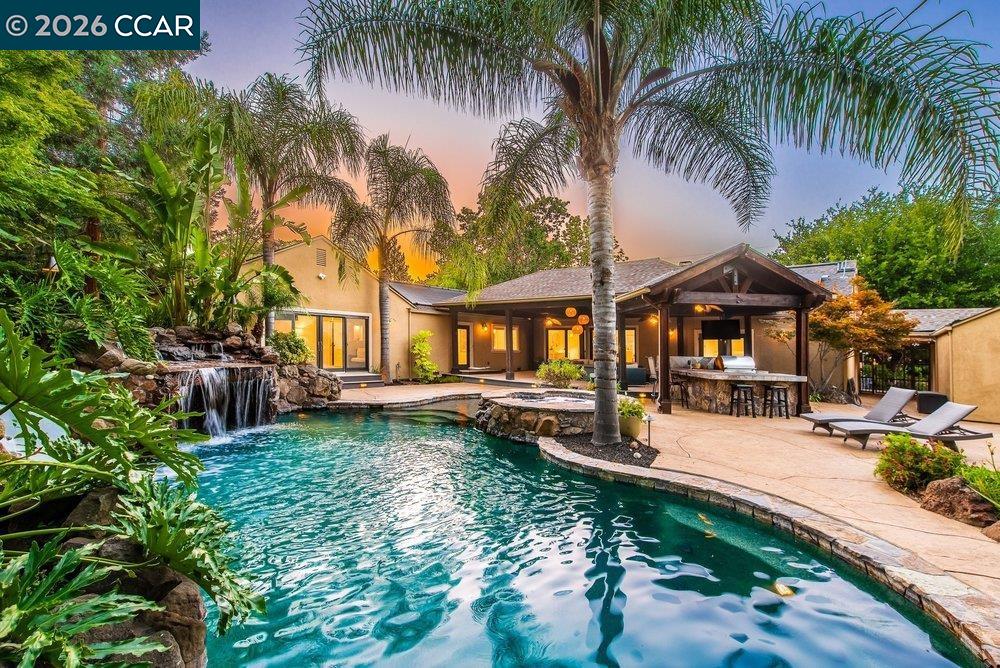 1676 Foothill Park Circle
