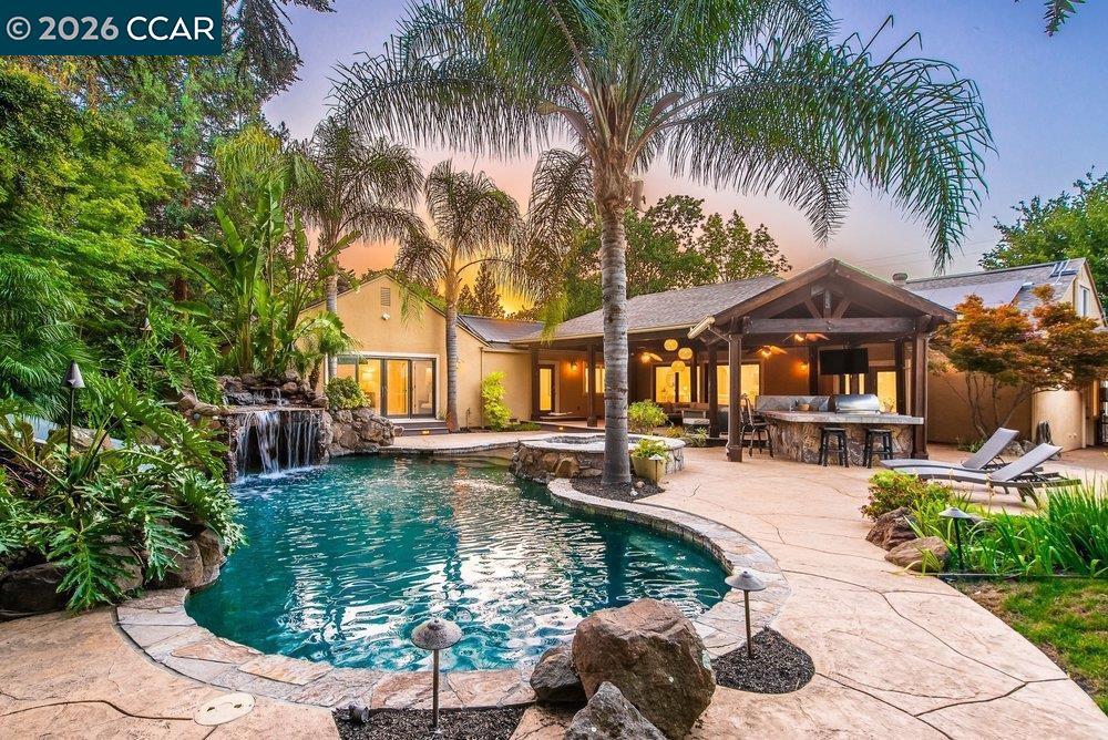 1676 Foothill Park Circle