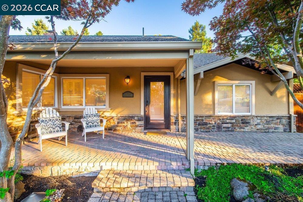 1676 Foothill Park Circle