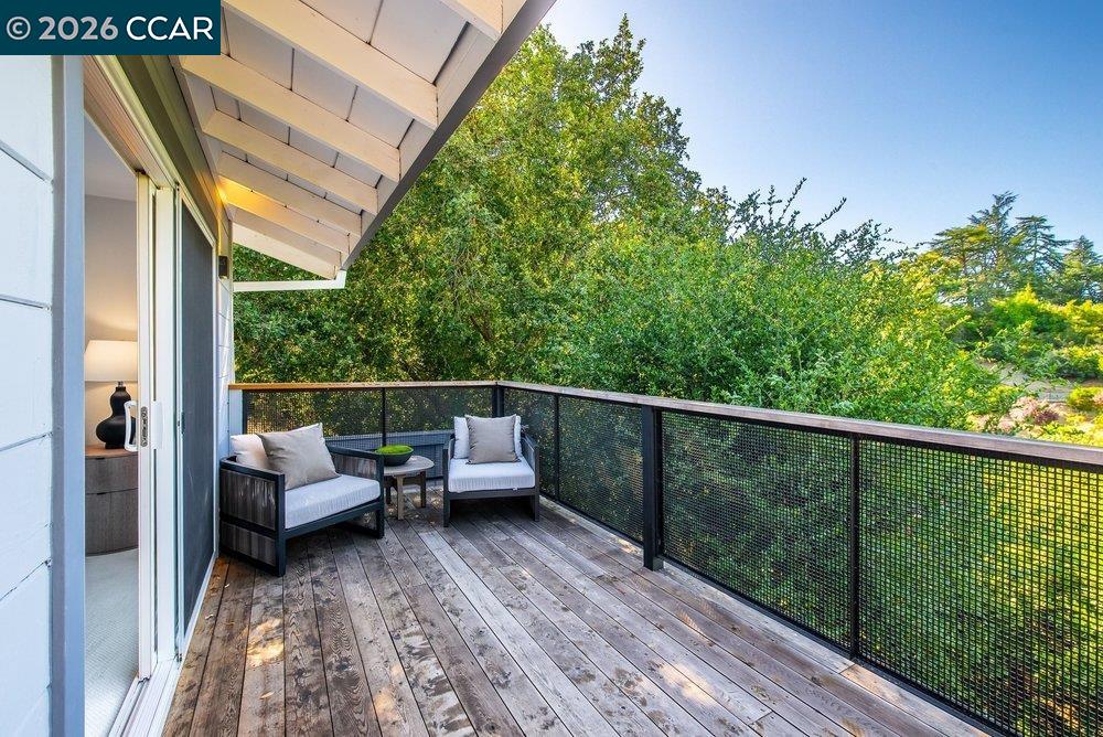 1009 Regio Court
