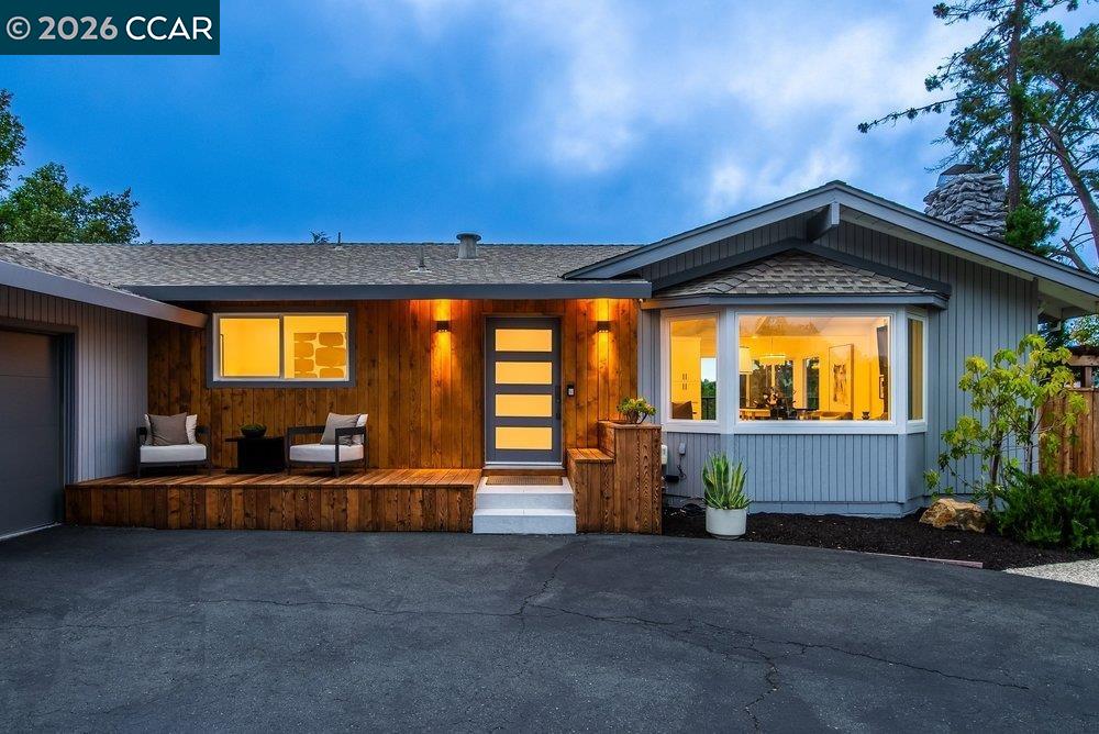 1009 Regio Court