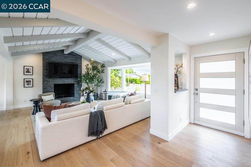 1009 Regio Court