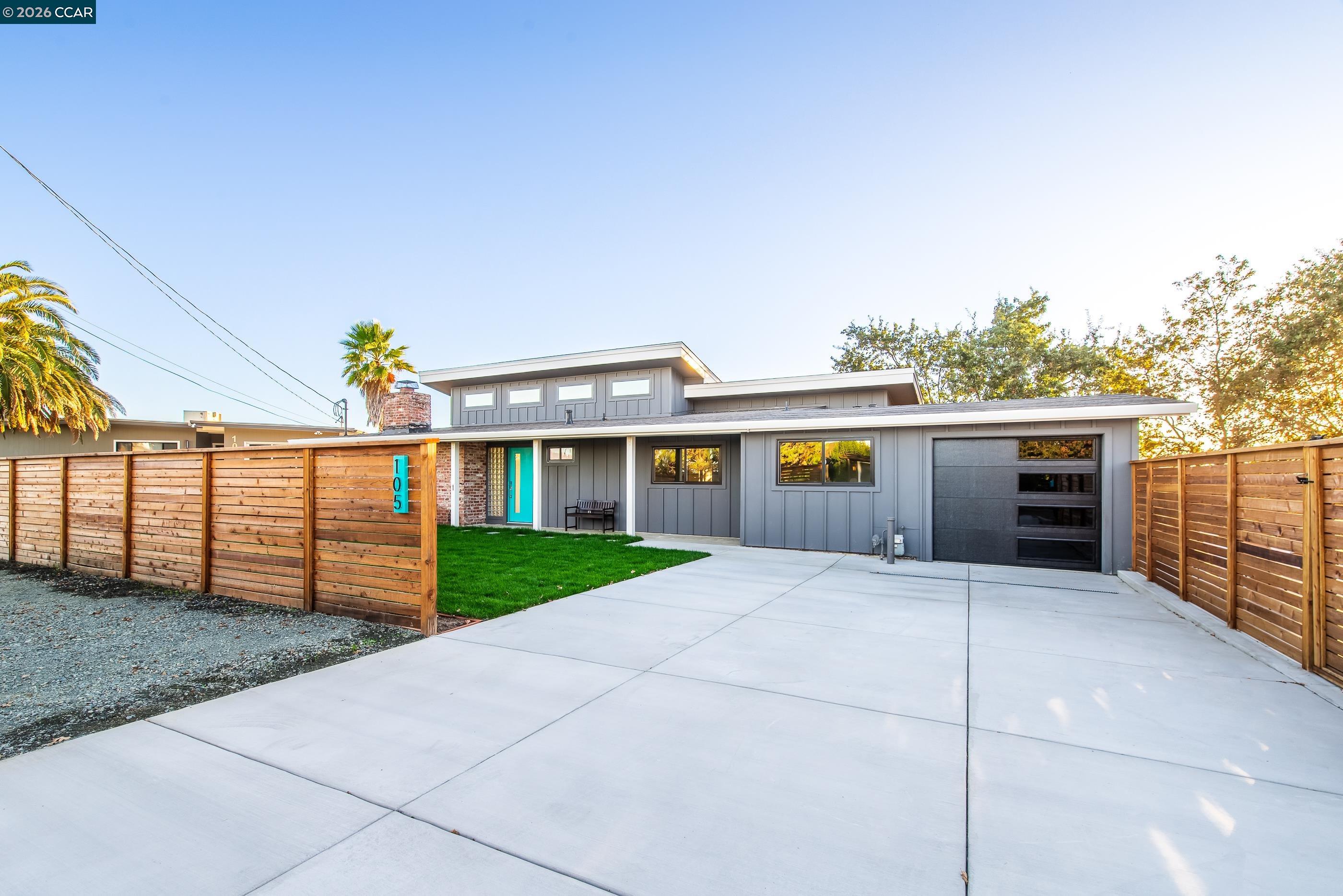 105 Hillcroft