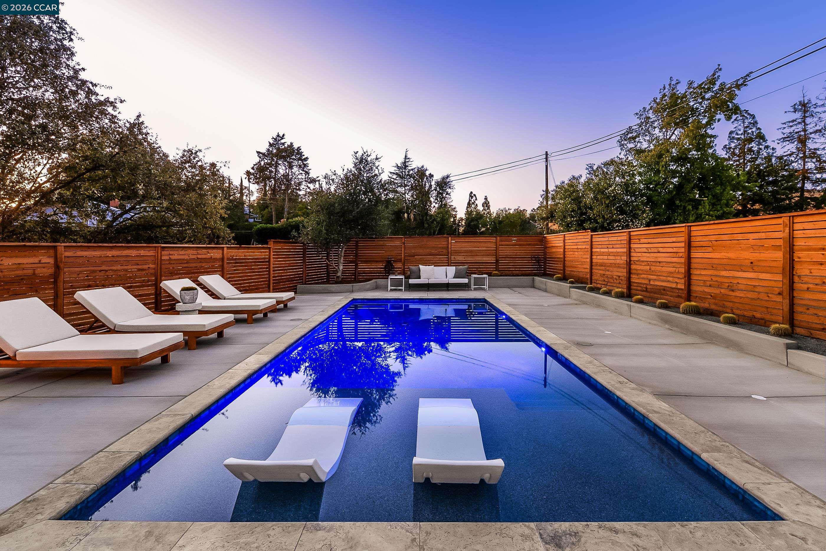 105 Hillcroft
