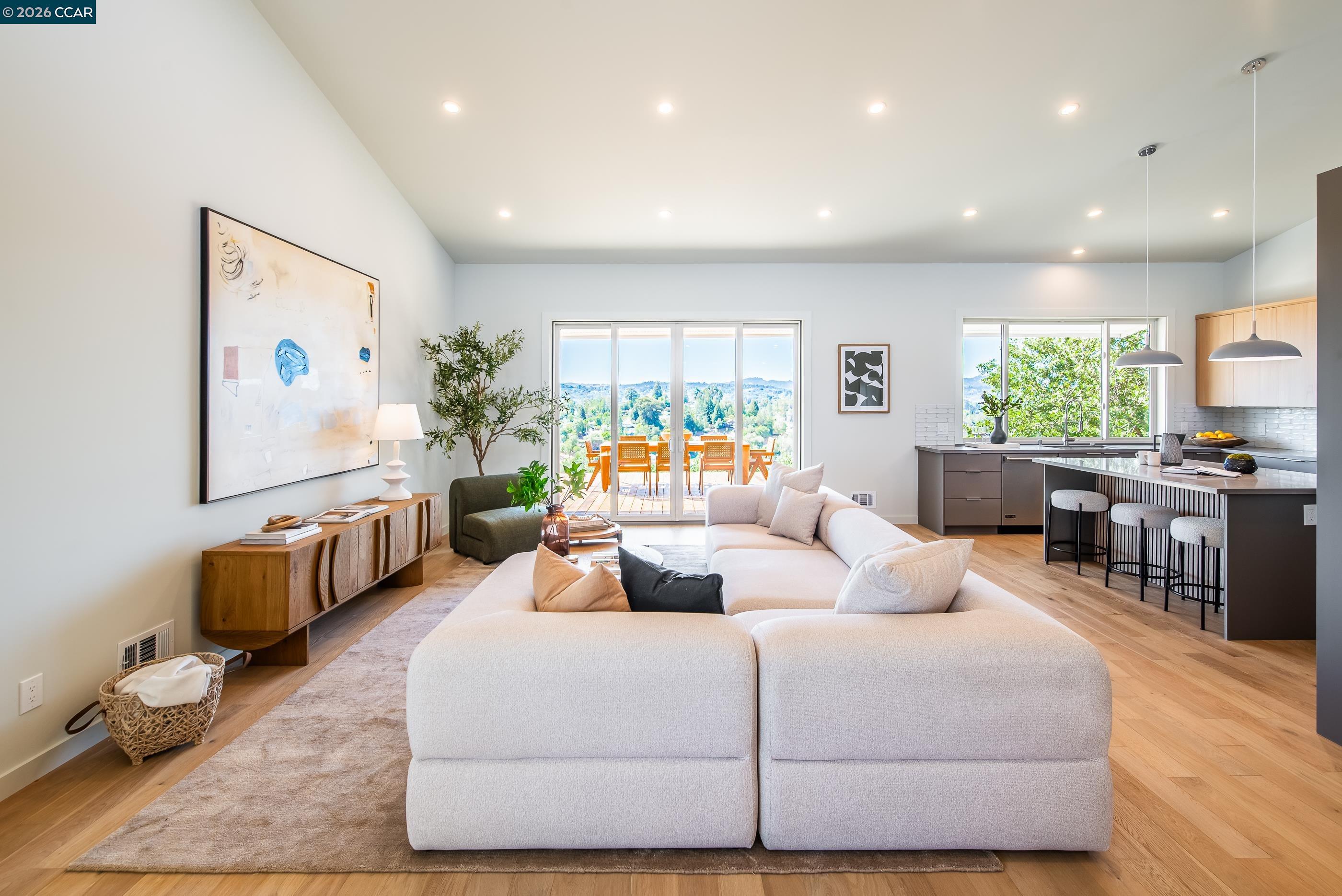 105 Hillcroft