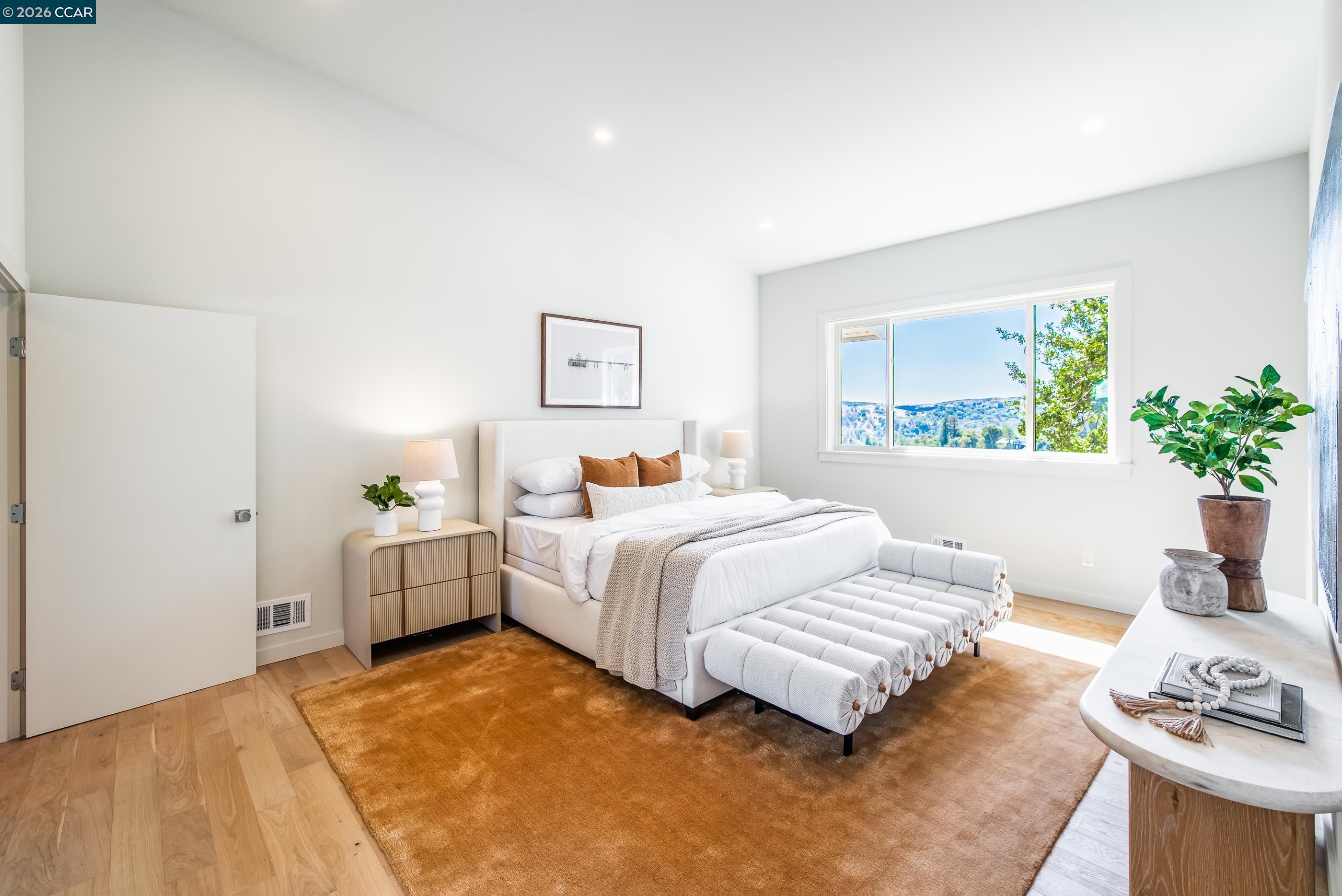 105 Hillcroft