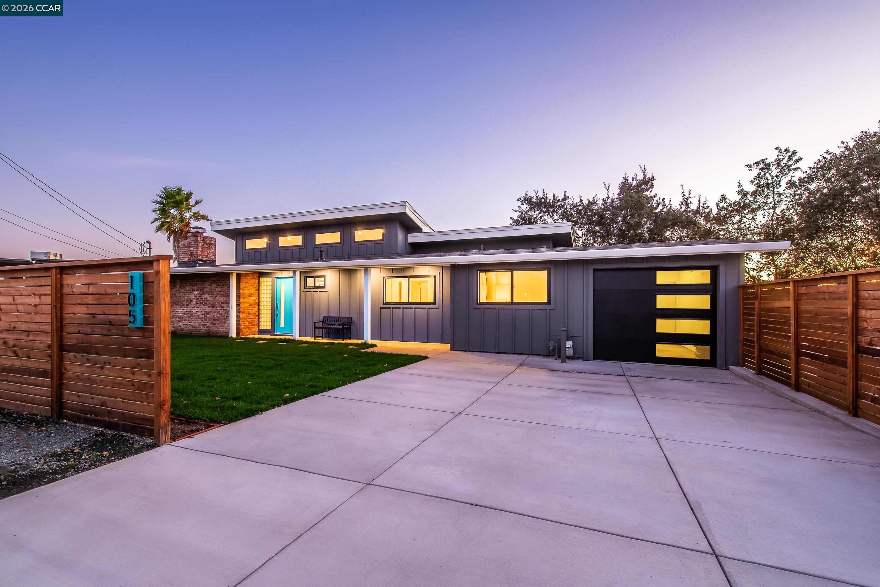 105 Hillcroft