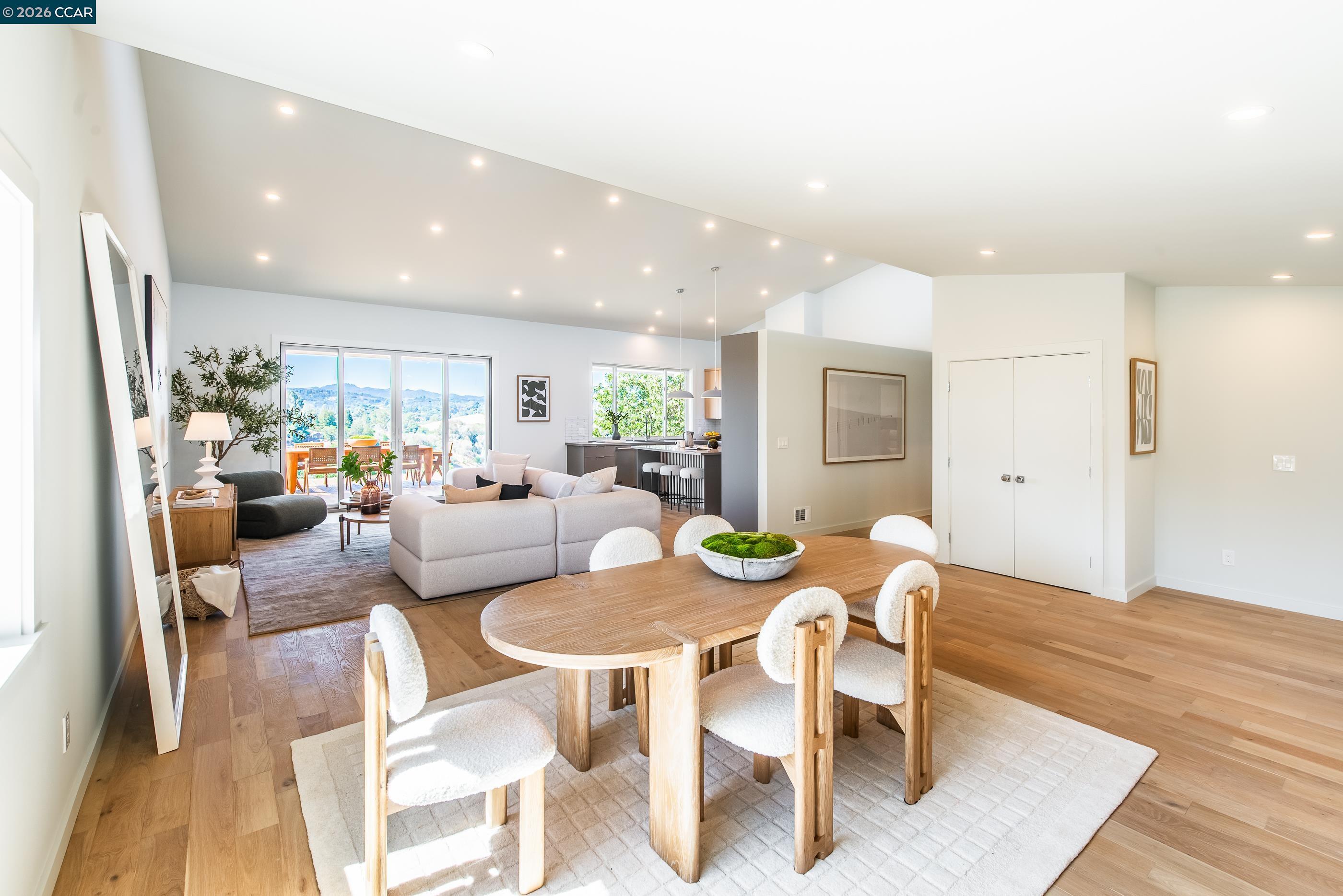 105 Hillcroft