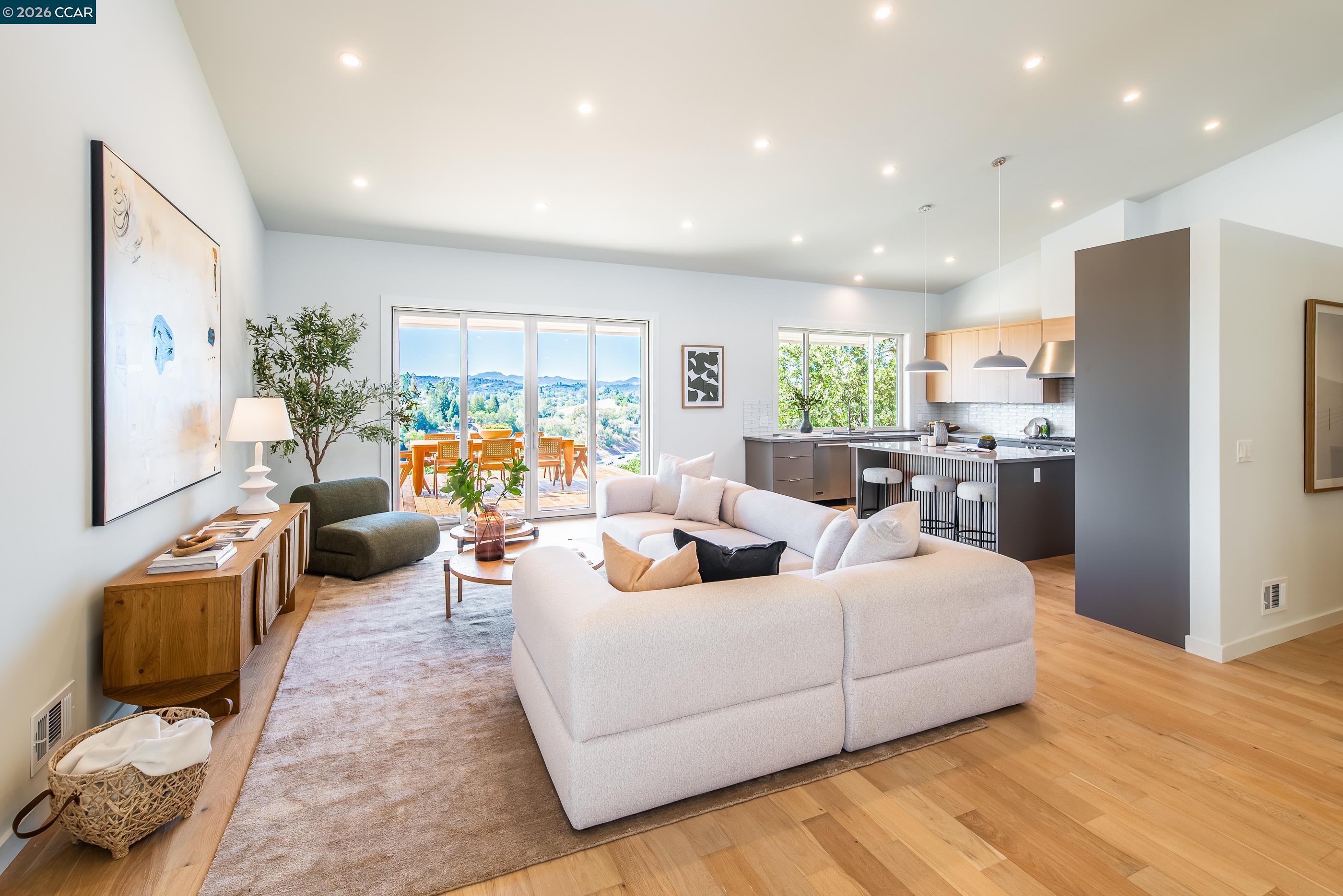 105 Hillcroft