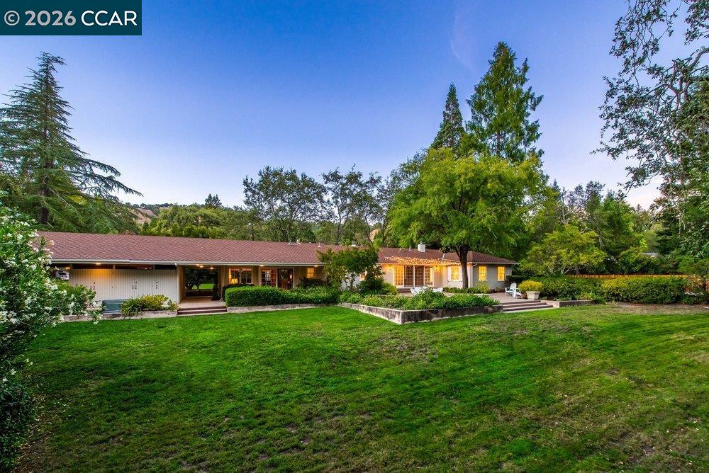 1232 Upper Happy Valley