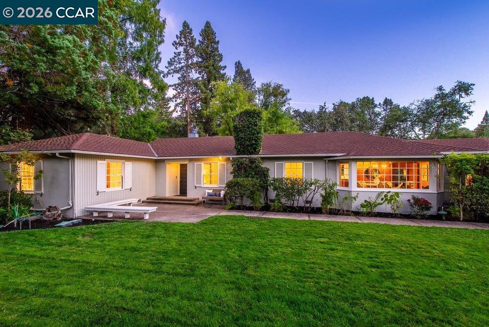 1232 Upper Happy Valley