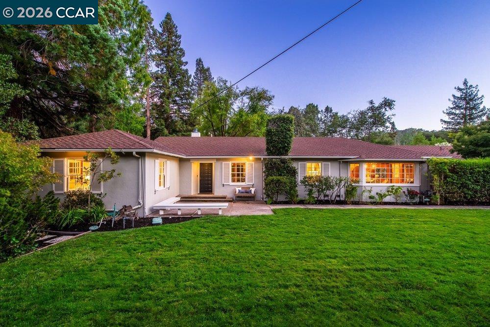 1232 Upper Happy Valley