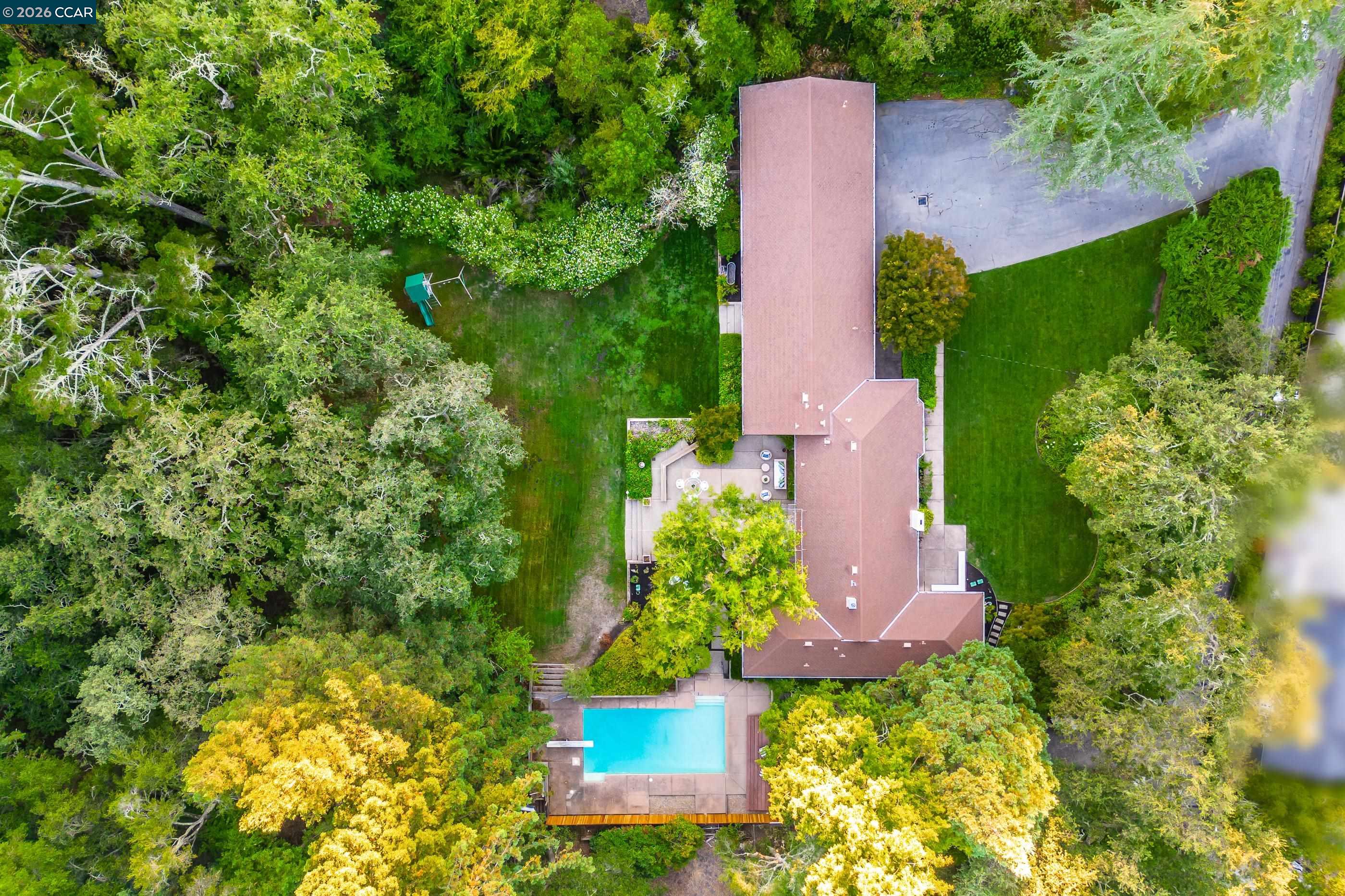 1232 Upper Happy Valley
