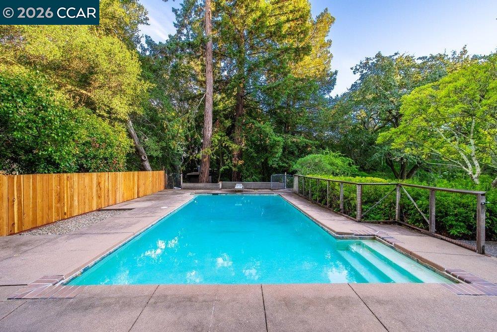1232 Upper Happy Valley