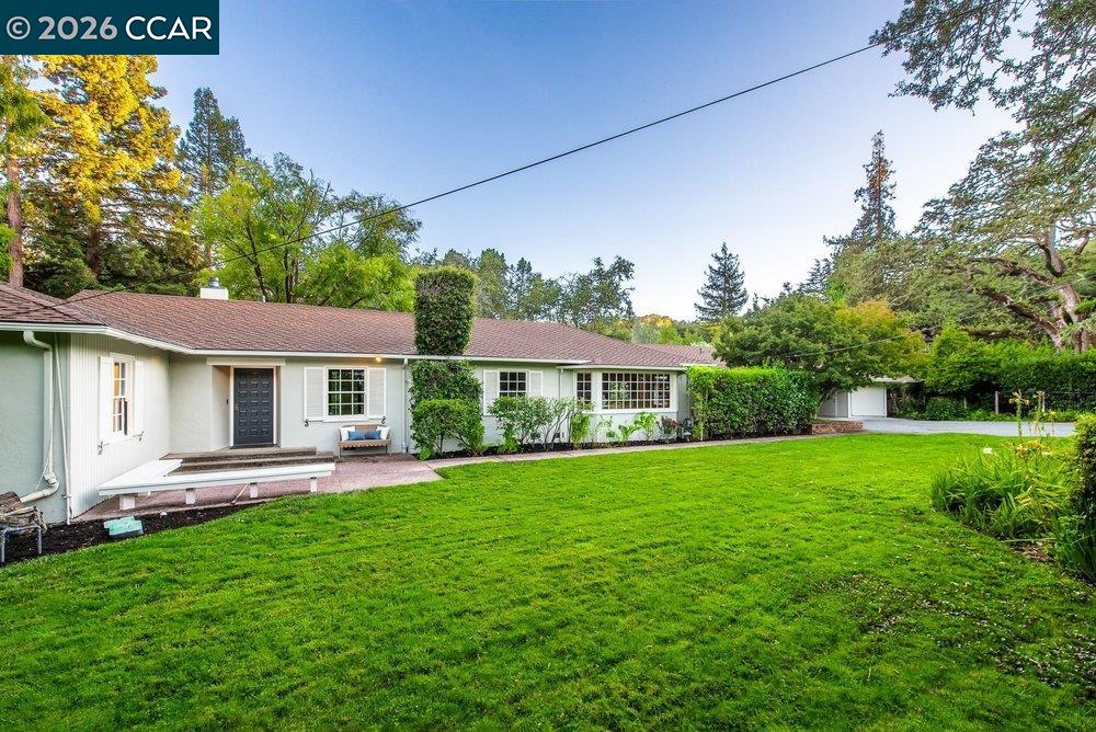 1232 Upper Happy Valley
